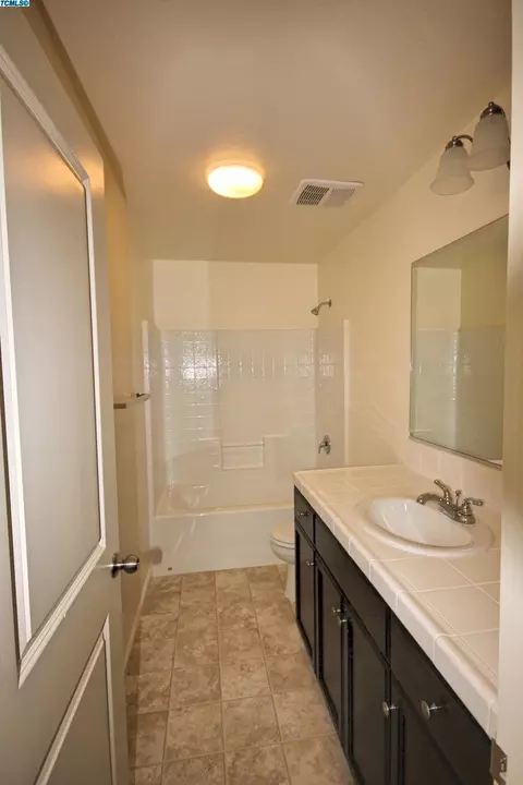 691 Blossom Ct, Exeter, CA 93221 photo 8