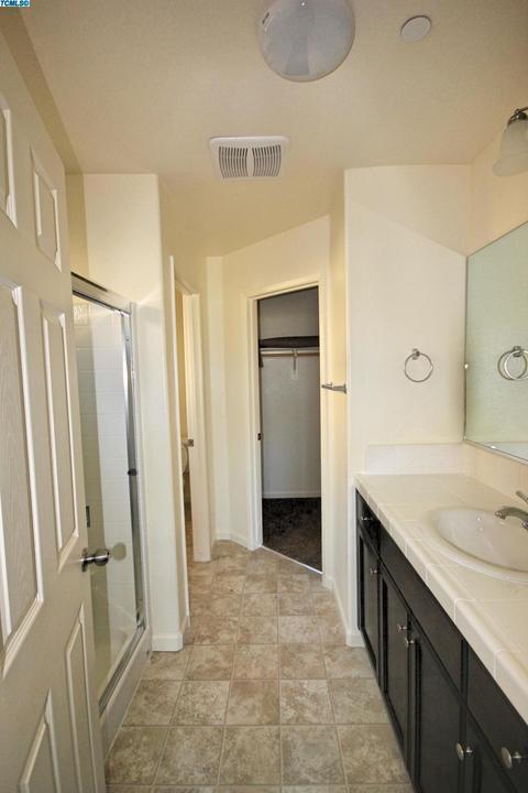 674 Blossom Ct, Exeter, CA 93221 photo 9