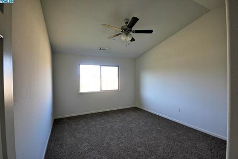 674 Blossom Ct, Exeter, CA 93221 photo 8