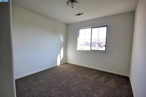 678 Blossom Ct, Exeter, CA 93221 photo 10