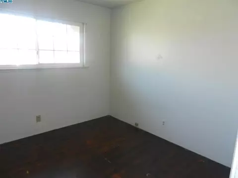 1575 Mulberry Ln, Lemoore, CA 93245 photo 5