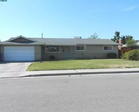 1575 Mulberry Ln, Lemoore, CA 93245 photo 1