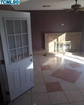 1575 Mulberry Ln, Lemoore, CA 93245 photo 3