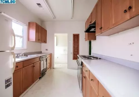119 Heinlen St, Lemoore, CA 93245 photo 8