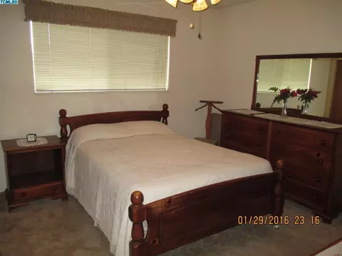 821 E Pleasant Ave, Tulare, CA 93274 photo 15