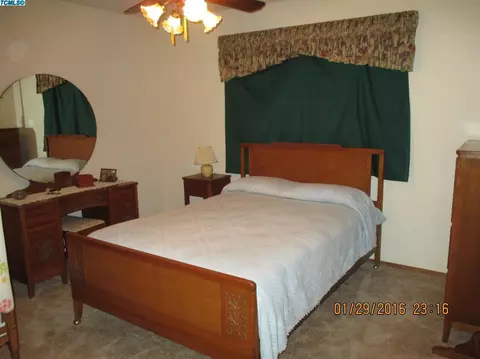 821 E Pleasant Ave, Tulare, CA 93274 photo 14