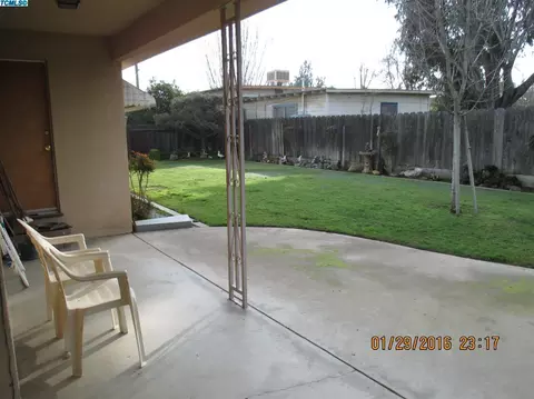 821 E Pleasant Ave, Tulare, CA 93274 photo 20