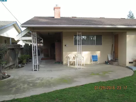 821 E Pleasant Ave, Tulare, CA 93274 photo 21