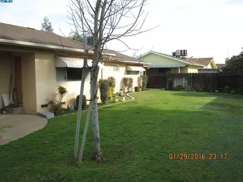 821 E Pleasant Ave, Tulare, CA 93274 photo 22