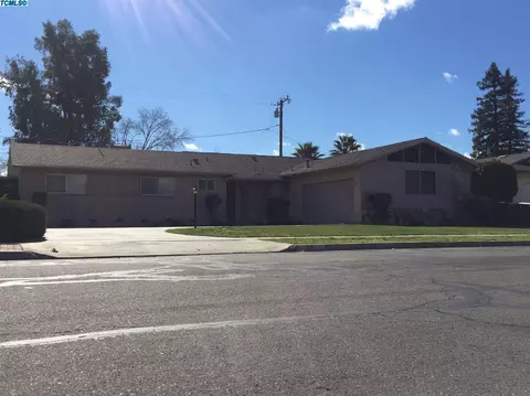 821 E Pleasant Ave, Tulare, CA 93274 photo 23