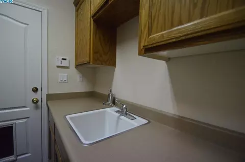 3449 E Howard Ct, Visalia, CA 93292 photo 25