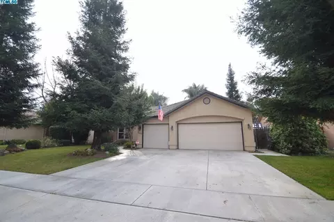 3449 E Howard Ct, Visalia, CA 93292 photo 4