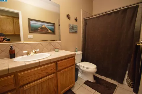3449 E Howard Ct, Visalia, CA 93292 photo 18