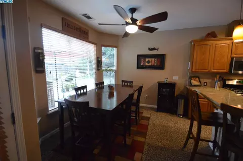 3449 E Howard Ct, Visalia, CA 93292 photo 38