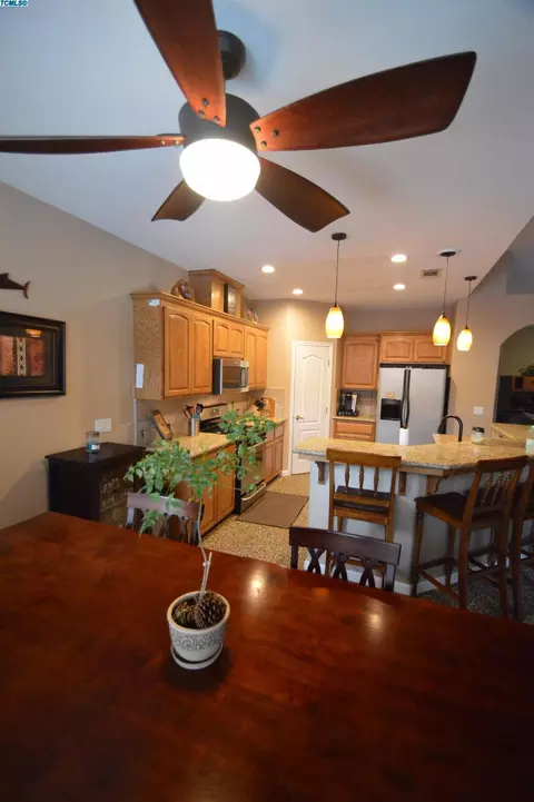 3449 E Howard Ct, Visalia, CA 93292 photo 39