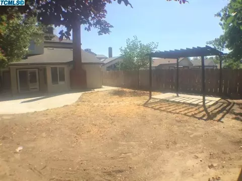 1428 E Ferguson Ct, Visalia, CA 93292 photo 18