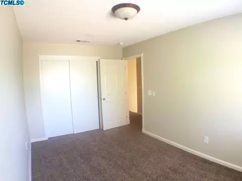 1428 E Ferguson Ct, Visalia, CA 93292 photo 10