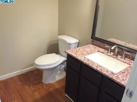1428 E Ferguson Ct, Visalia, CA 93292 photo 13