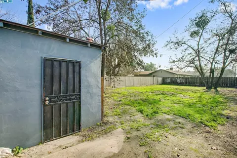 923 E K Ave, Visalia, CA 93292 photo 19