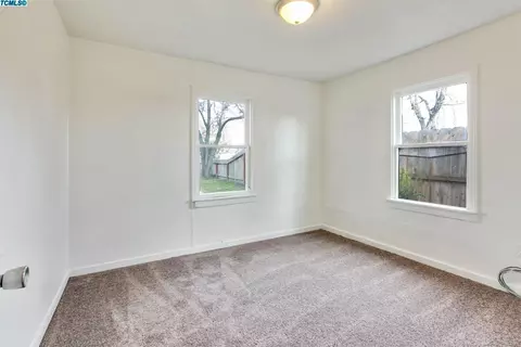 923 E K Ave, Visalia, CA 93292 photo 12