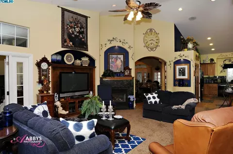 825 Valley View St, Taft, CA 93268 photo 16