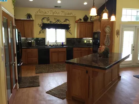 825 Valley View St, Taft, CA 93268 photo 36
