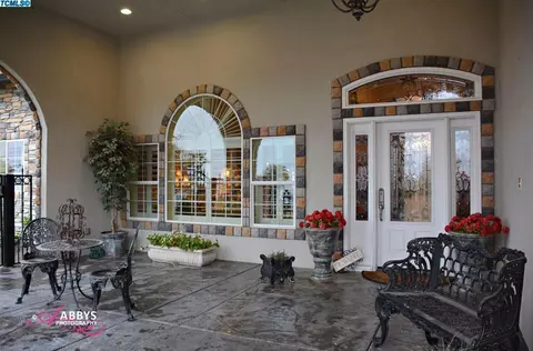 825 Valley View St, Taft, CA 93268 photo 7