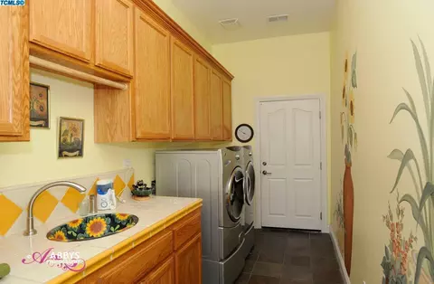 825 Valley View St, Taft, CA 93268 photo 24