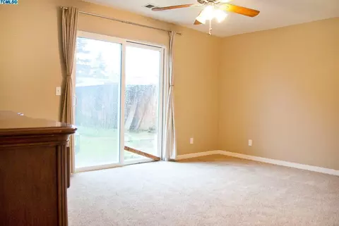 2202 E Howard Ave, Visalia, CA 93292 photo 27