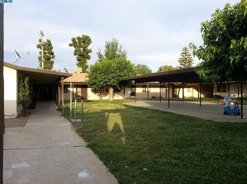 430 E Honolulu St, Lindsay, CA 93247 photo 4