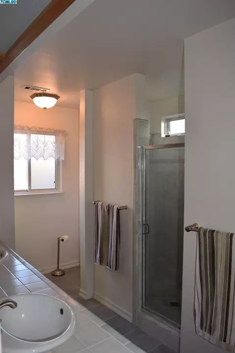 3750 E Willow Ave, Visalia, CA 93292 photo 14