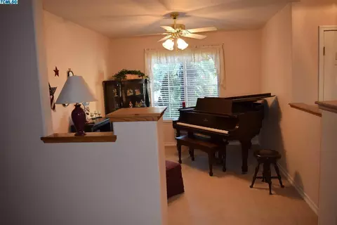 3750 E Willow Ave, Visalia, CA 93292 photo 12