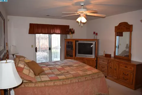 3750 E Willow Ave, Visalia, CA 93292 photo 13