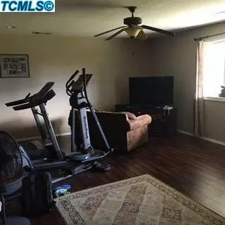 3236 E Caldwell Ave, Visalia, CA 93292 photo 14