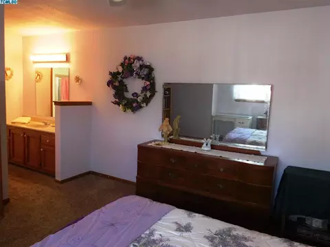 1741 S Heritage St, Visalia, CA 93277 photo 13