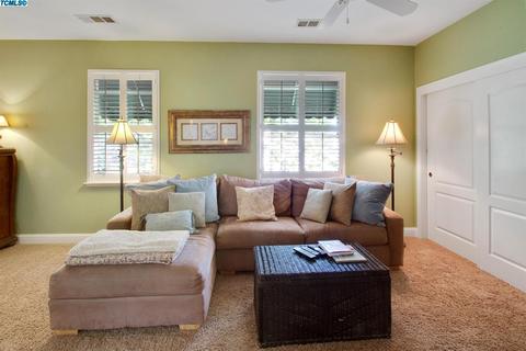 3445 E Feemster Ave, Visalia, CA 93292 photo 18