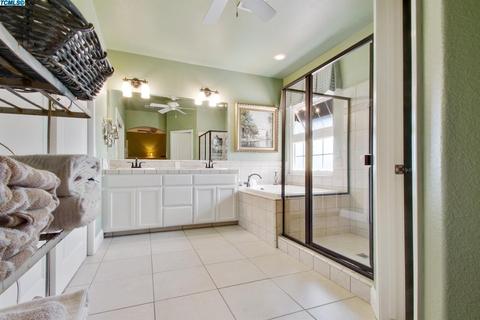 3445 E Feemster Ave, Visalia, CA 93292 photo 24