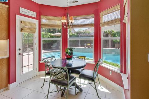 3445 E Feemster Ave, Visalia, CA 93292 photo 12