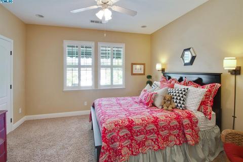 3445 E Feemster Ave, Visalia, CA 93292 photo 27