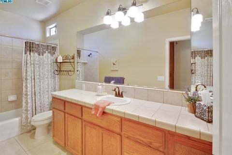 3445 E Feemster Ave, Visalia, CA 93292 photo 29
