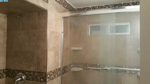 1563 E Sequoia Ave, Tulare, CA 93274 photo 5