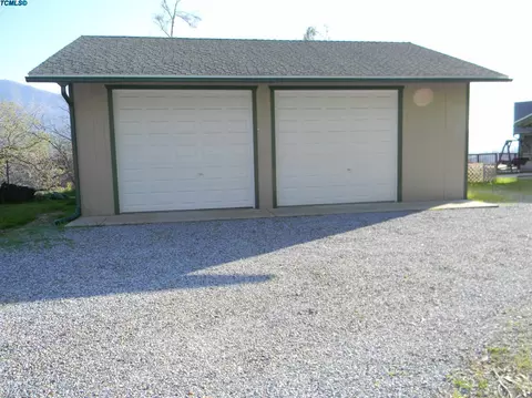 44227 Dinely Dr, Three Rivers, CA 93271 photo 13