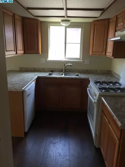 232 E Prospect Ave, Visalia, CA 93291 photo 9