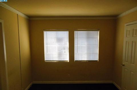 2209 W Tulare Ave, Visalia, CA 93277 photo 11