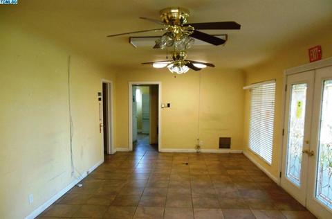2209 W Tulare Ave, Visalia, CA 93277 photo 6