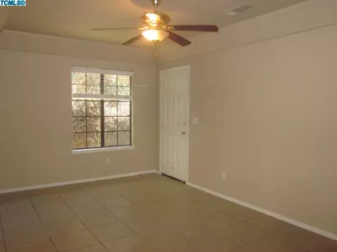 2128 E Kaweah Ct, Visalia, CA 93292 photo 5