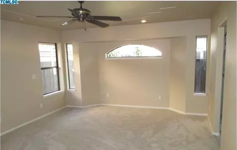 2128 E Kaweah Ct, Visalia, CA 93292 photo 11