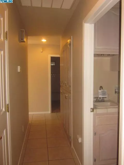 2128 E Kaweah Ct, Visalia, CA 93292 photo 6