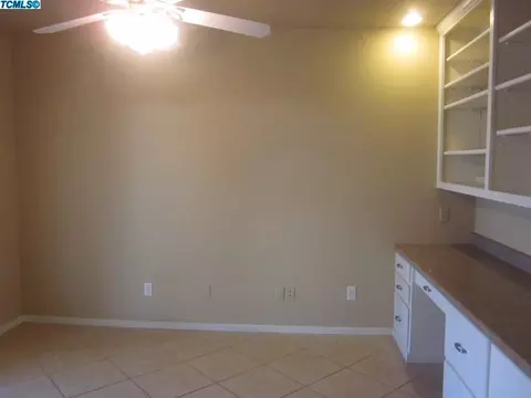2128 E Kaweah Ct, Visalia, CA 93292 photo 3