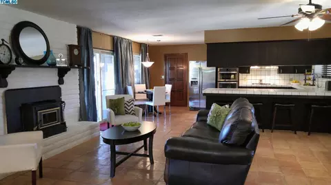 1522 W Marinette Ave, Exeter, CA 93221 photo 1